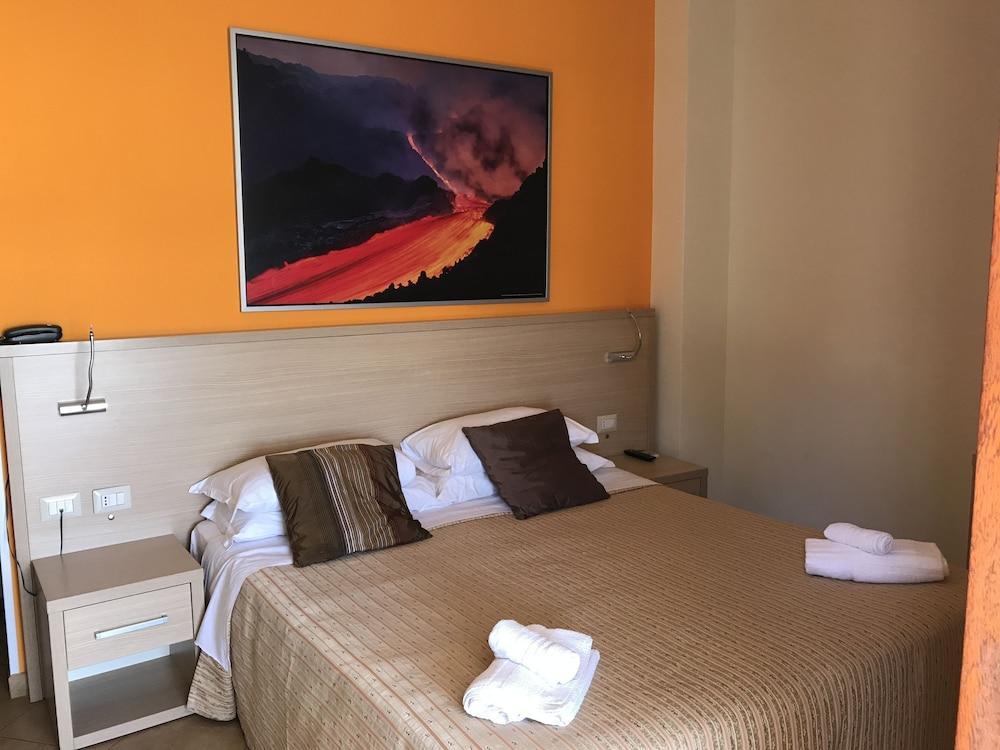 Kalaskiso' Hotel Giardini Naxos